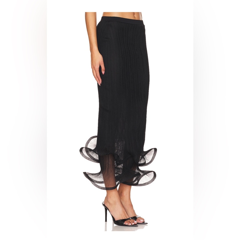COPY - SIMKHAI skirt revolve
